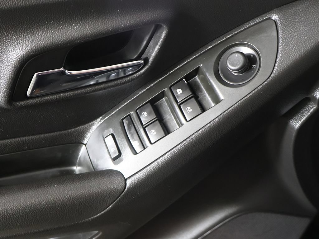 Used 2020 Chevrolet Trax LT w/ LT Convenience Package FWD image 29