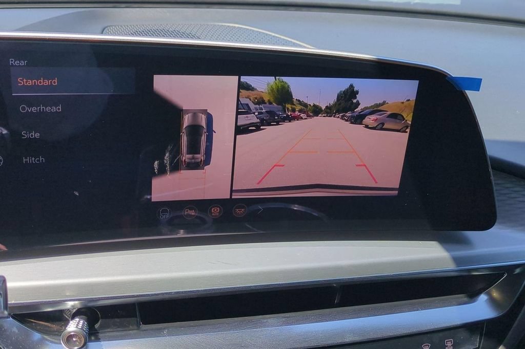 New 2026 Cadillac Lyriq Sport AWD/4WD image 8