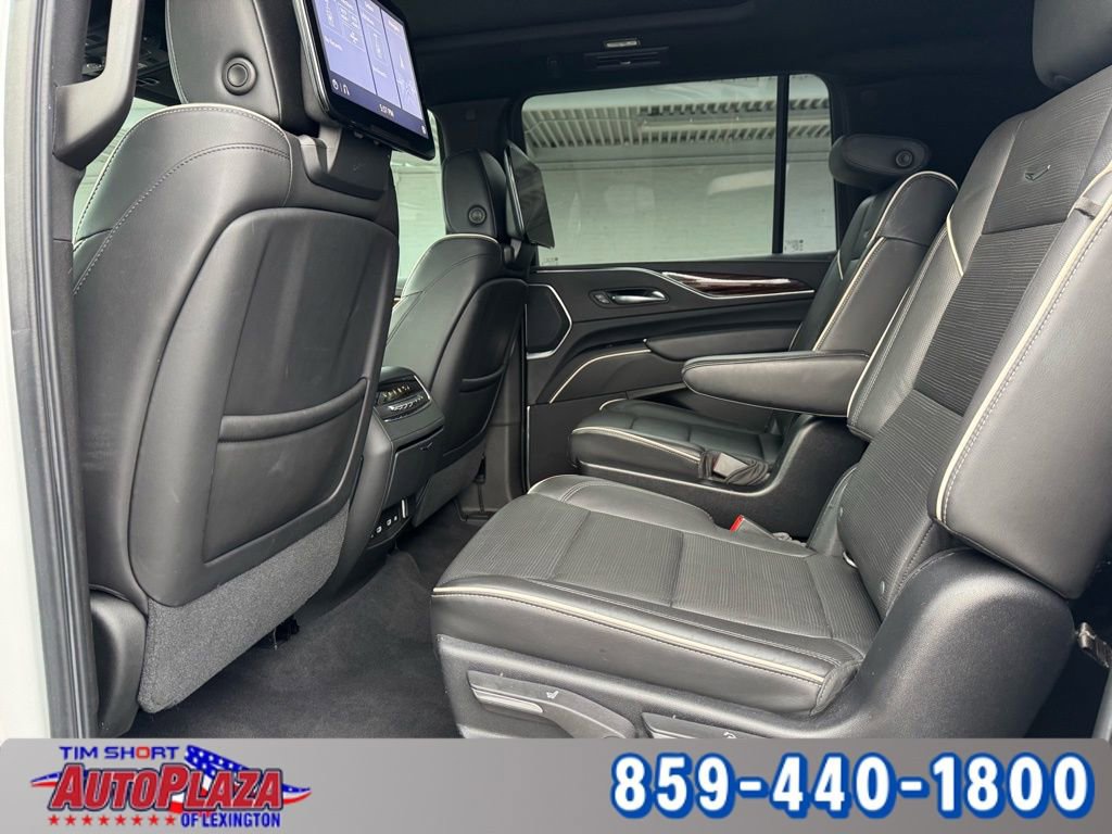 Used 2021 Cadillac Escalade ESV Premium Luxury image 40