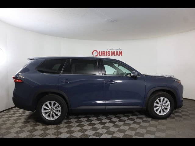 Used 2025 Toyota Grand Highlander XLE image 10