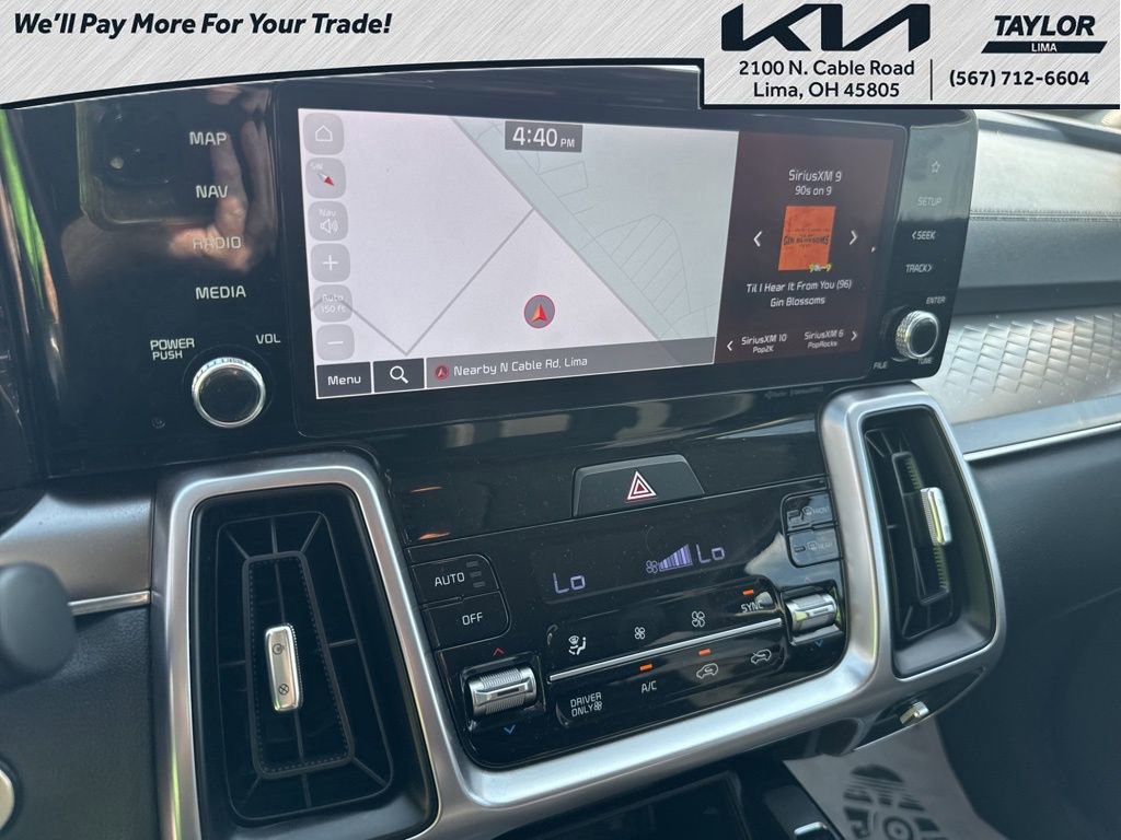 Used 2024 Kia Sorento EX image 17
