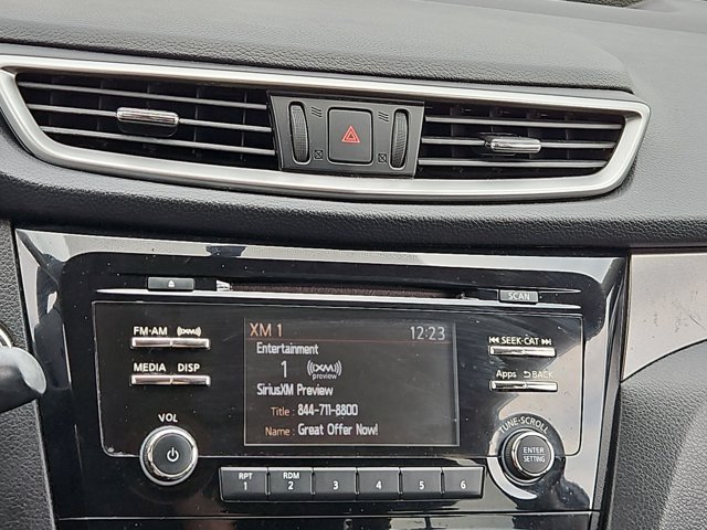 Used 2015 Nissan Rogue SV FWD image 12