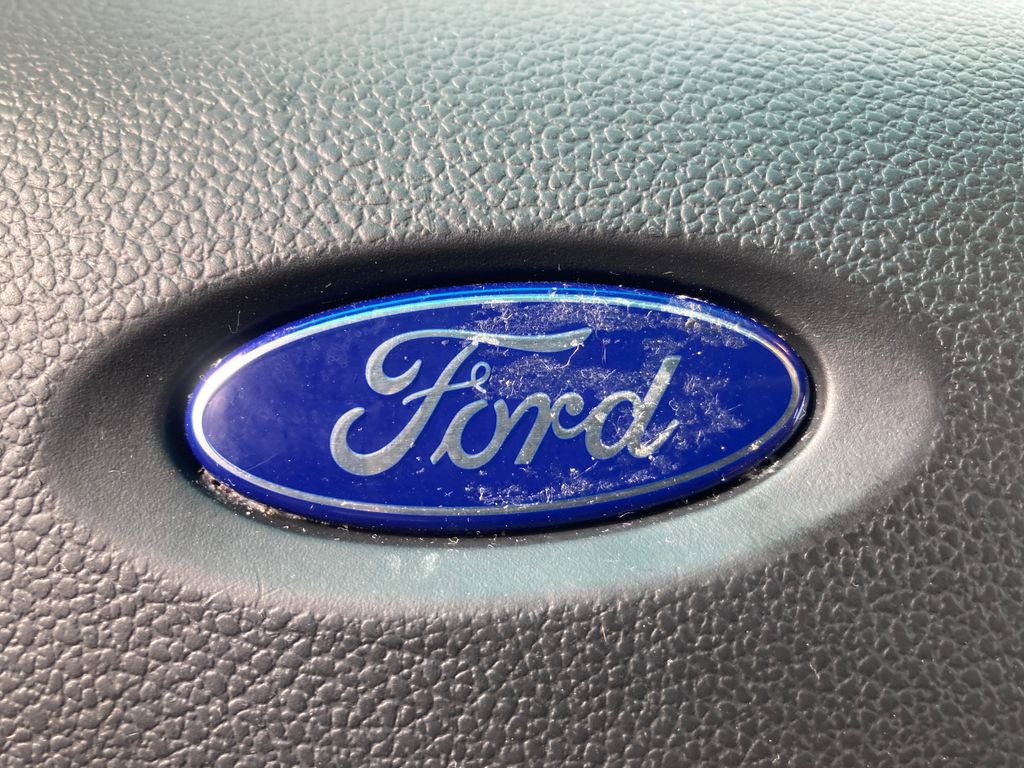 Used 2017 Ford Explorer XLT w/ Equipment Group 202A AWD/4WD image 29