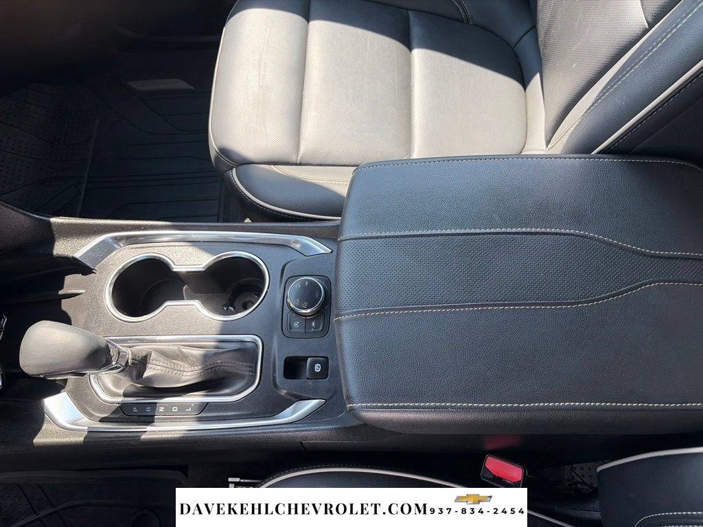 Used 2023 Chevrolet Traverse Premier AWD/4WD image 16