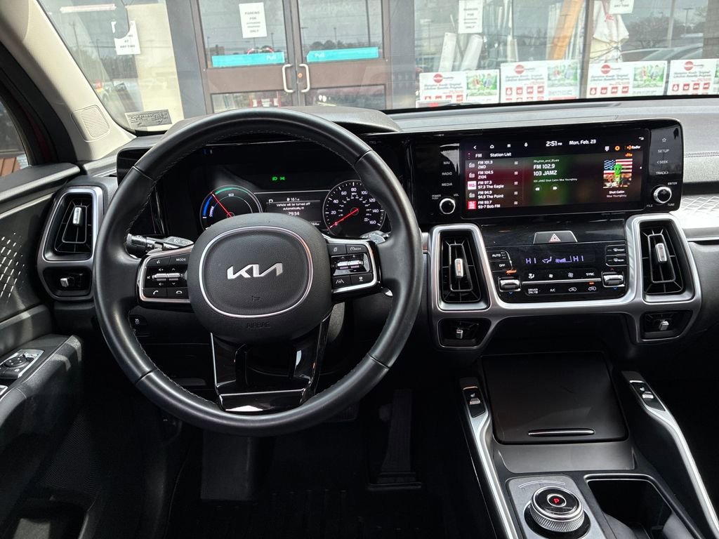 Used 2023 Kia Sorento EX image 14