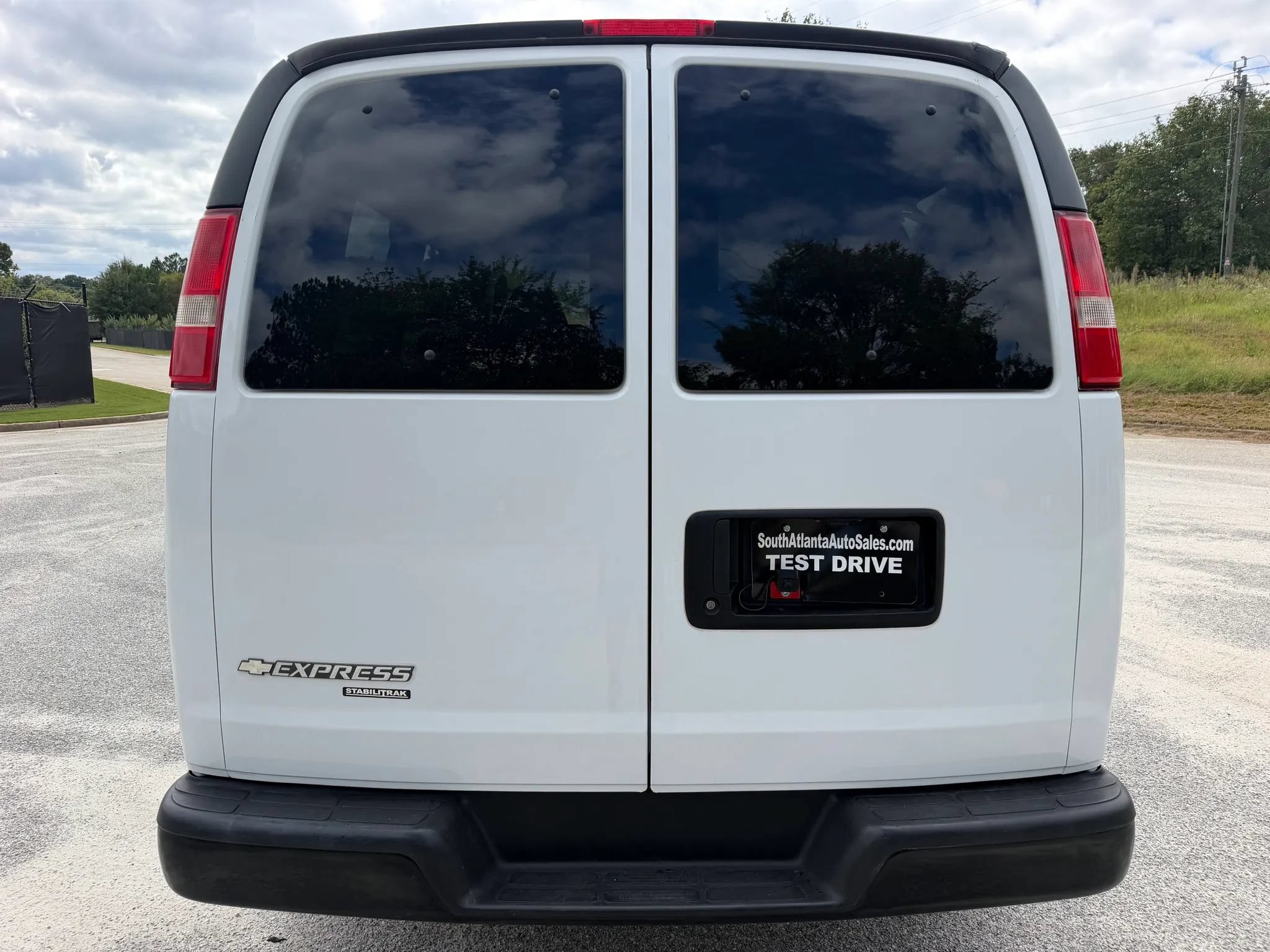 Used 2014 Chevrolet Express 2500 LS RWD image 4