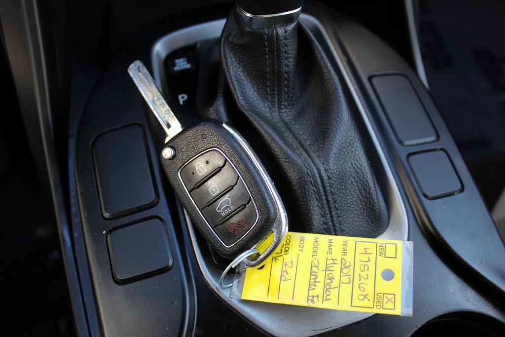 Used 2017 Hyundai Santa Fe Sport FWD image 24