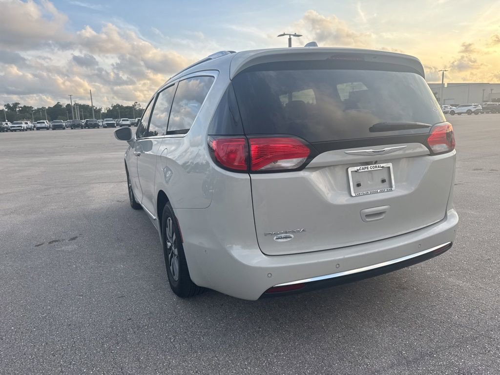 Used 2020 Chrysler Pacifica Touring-L Plus w/ Advanced Safetytec Group FWD image 9