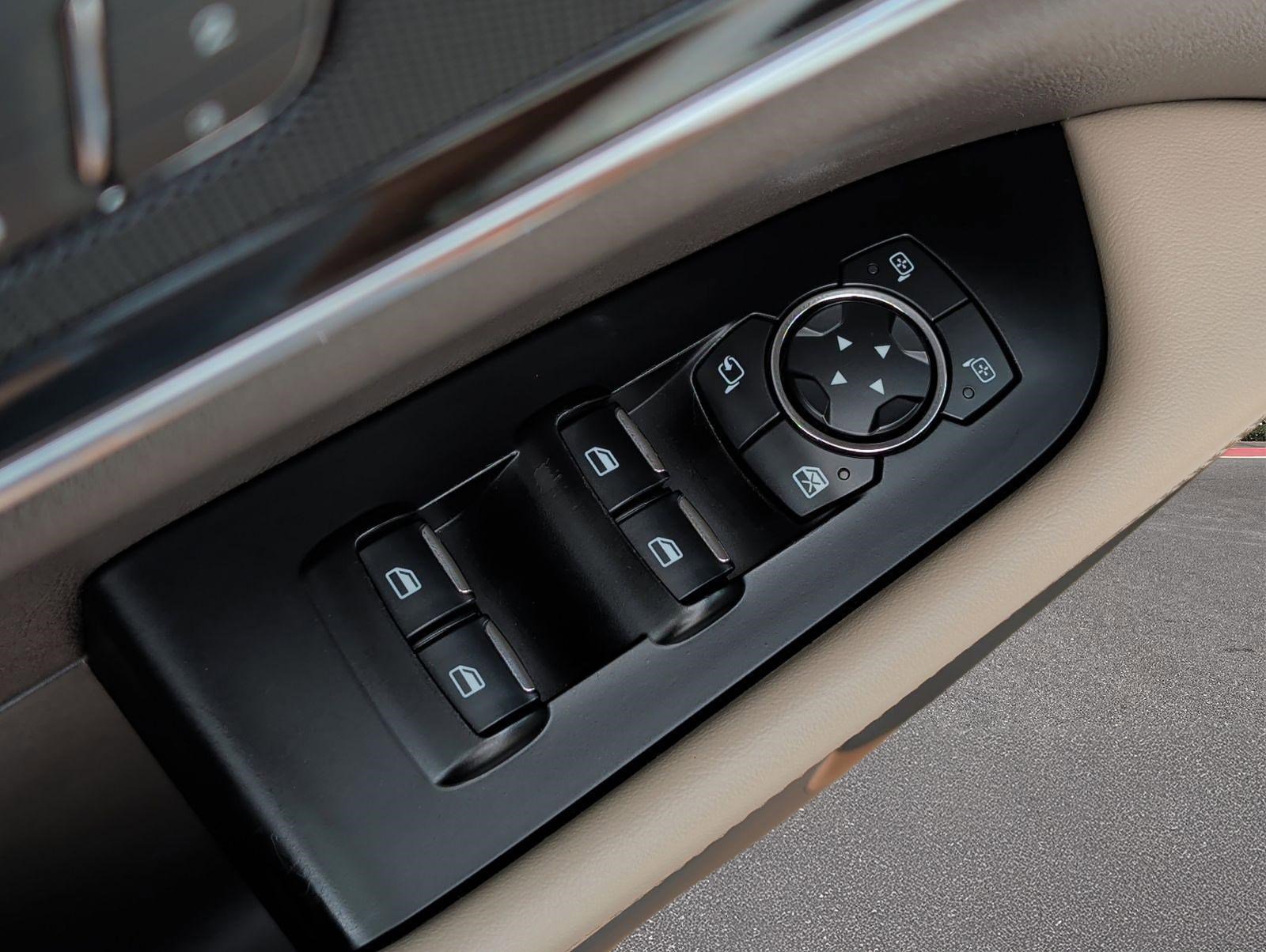 Used 2022 Lincoln Nautilus Reserve w/ Equipment Group 201A image 9