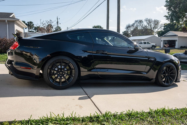 Used 2018 Ford Mustang Shelby GT350 w/ Electronics Package image 9