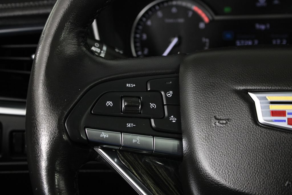 Used 2023 Cadillac XT6 Premium Luxury FWD image 27