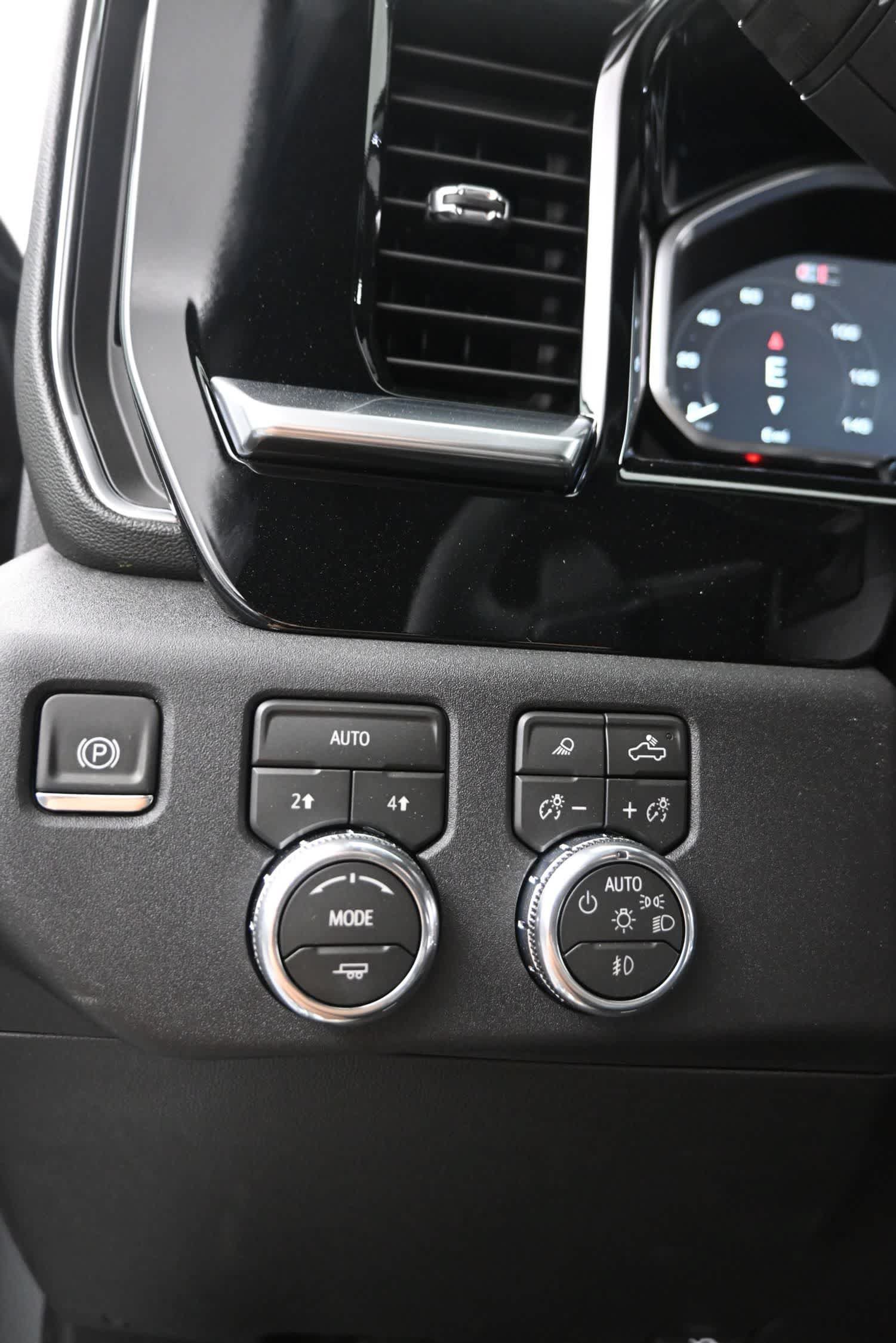 New 2026 GMC Sierra 1500 SLT w/ SLT Premium Plus Package AWD/4WD image 20