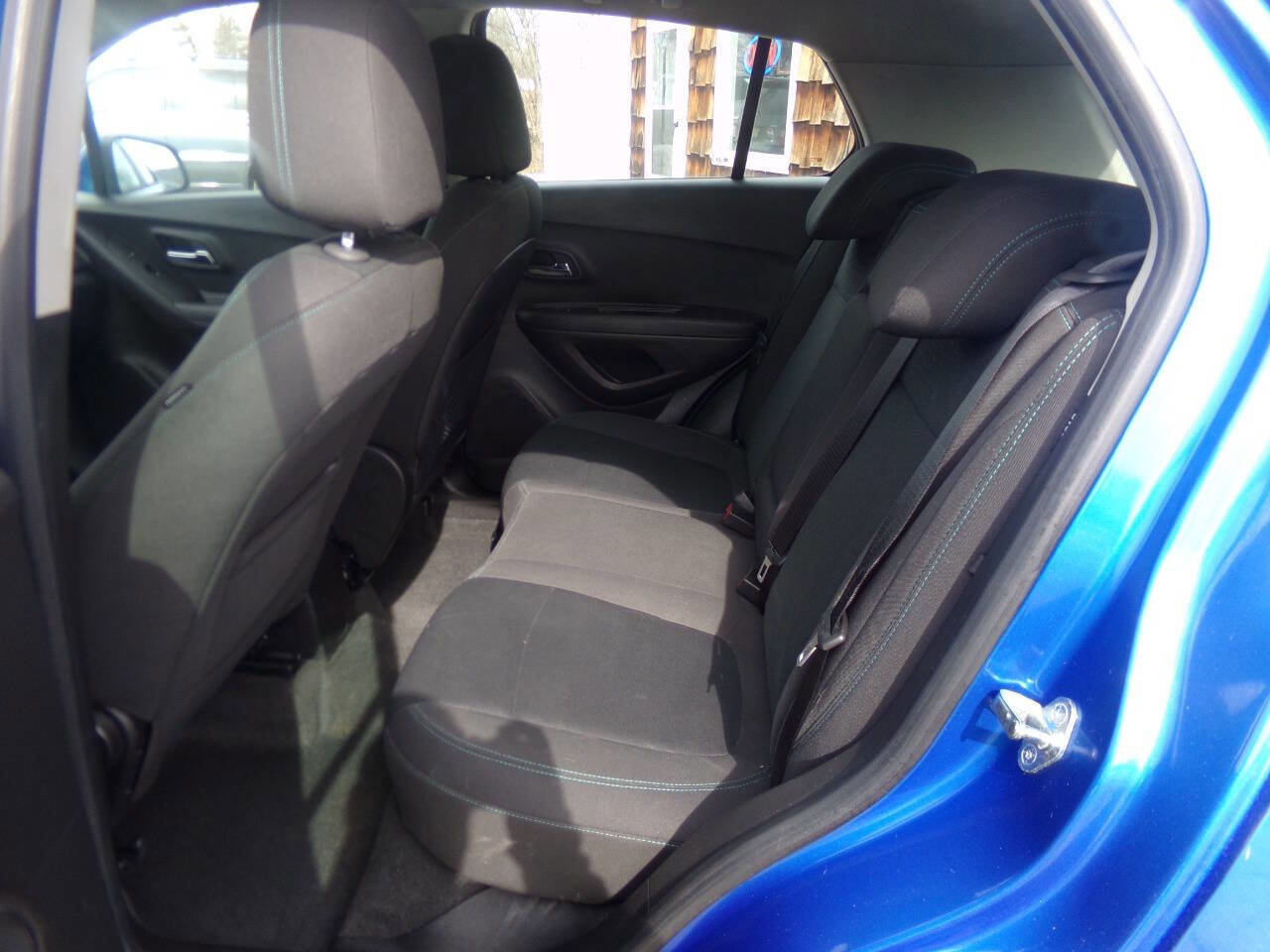 Used 2015 Chevrolet Trax LS image 27