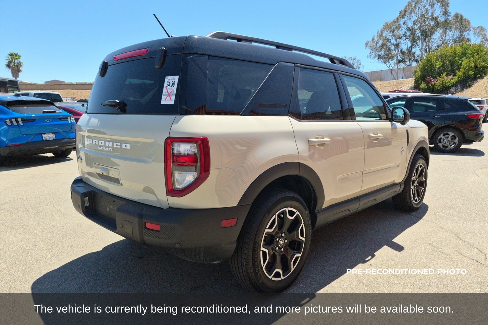 Used 2025 Ford Bronco Sport Outer Banks w/ Outer Banks Tech Package+ AWD/4WD image 6
