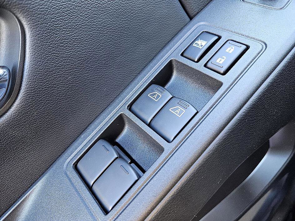 New 2026 Nissan Frontier SV image 30