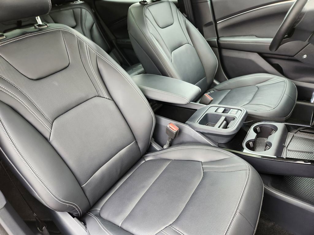 Used 2025 Ford Mustang Mach-E Premium AWD/4WD image 19