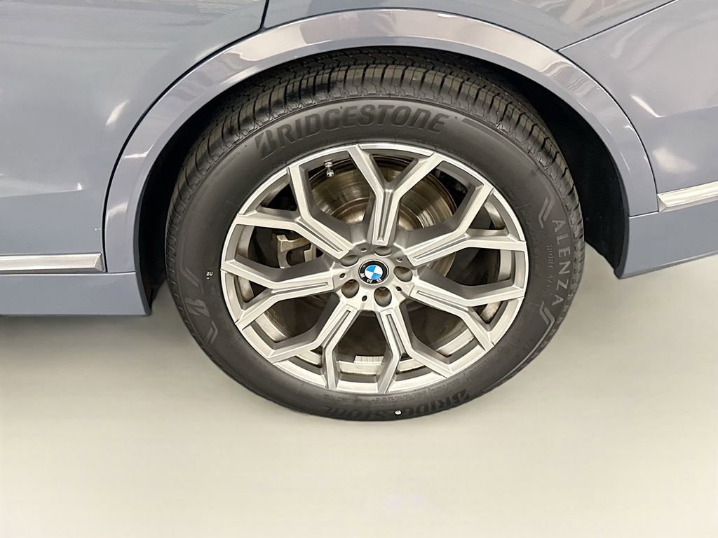 Certified 2024 BMW X7 xDrive40i w/ Premium Package image 30