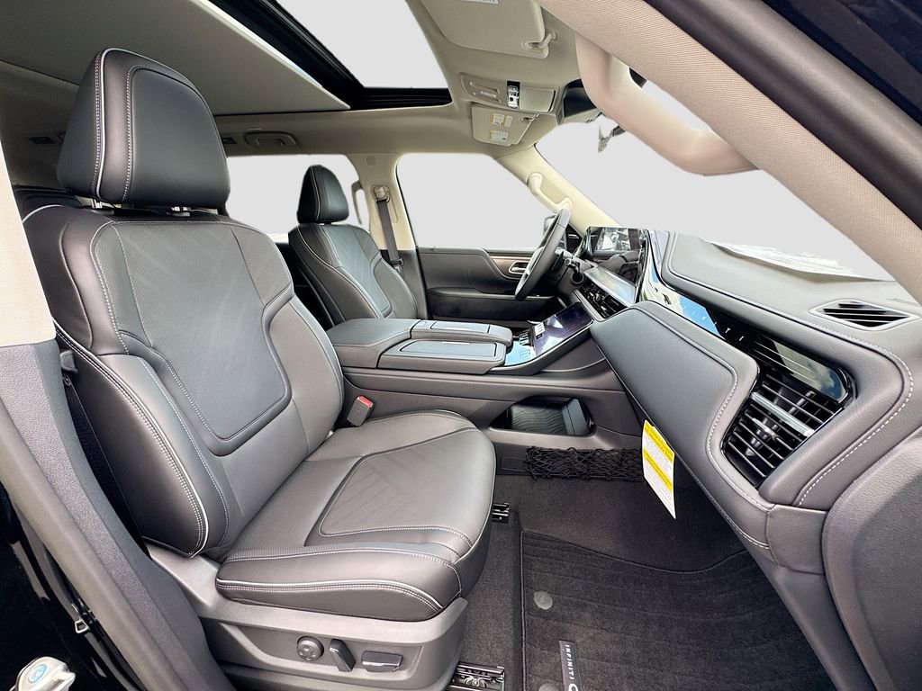 New 2026 INFINITI QX80 Luxe w/ Cargo Package AWD/4WD image 31
