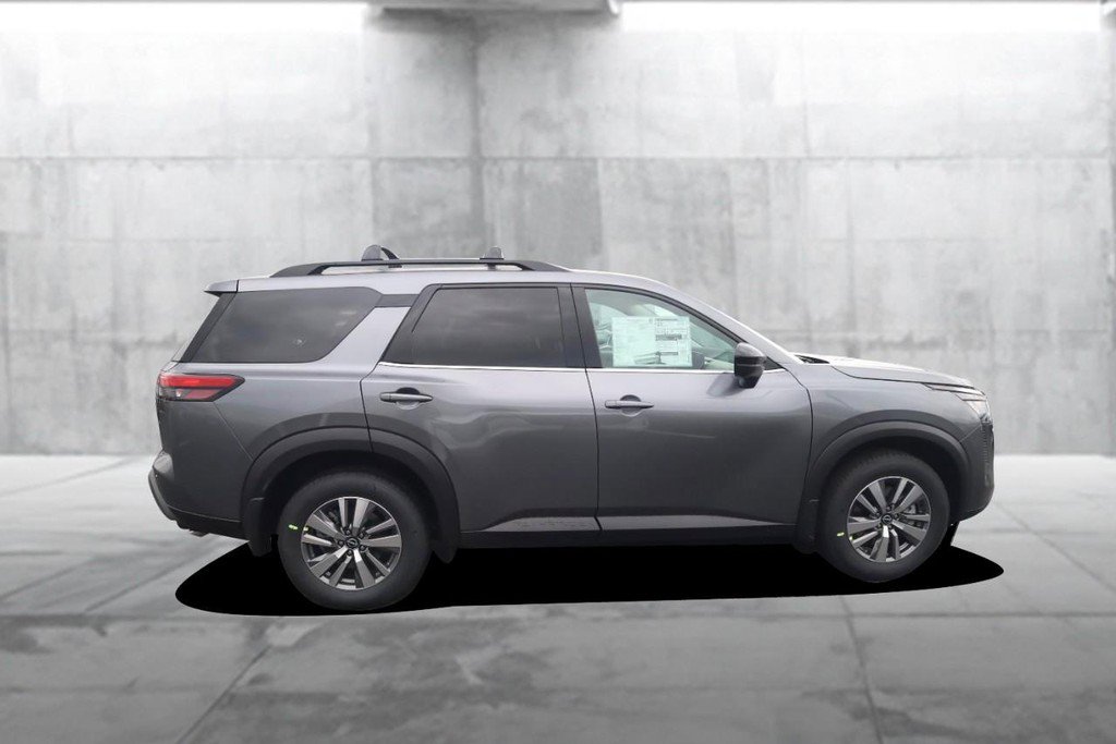New 2026 Nissan Pathfinder SL image 5
