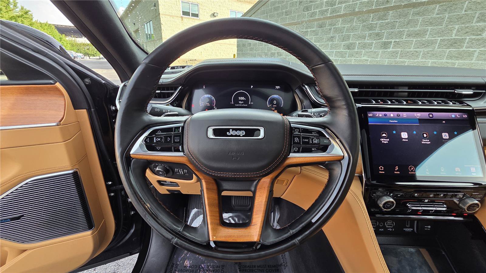 Used 2022 Jeep Grand Cherokee L Summit AWD/4WD image 18