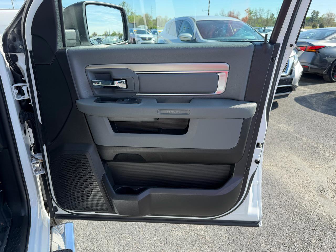 Used 2019 RAM 1500 Classic SLT w/ Protection Group AWD/4WD image 20