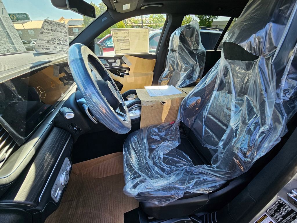 New 2026 Mercedes-Benz GLS 450 4MATIC image 9