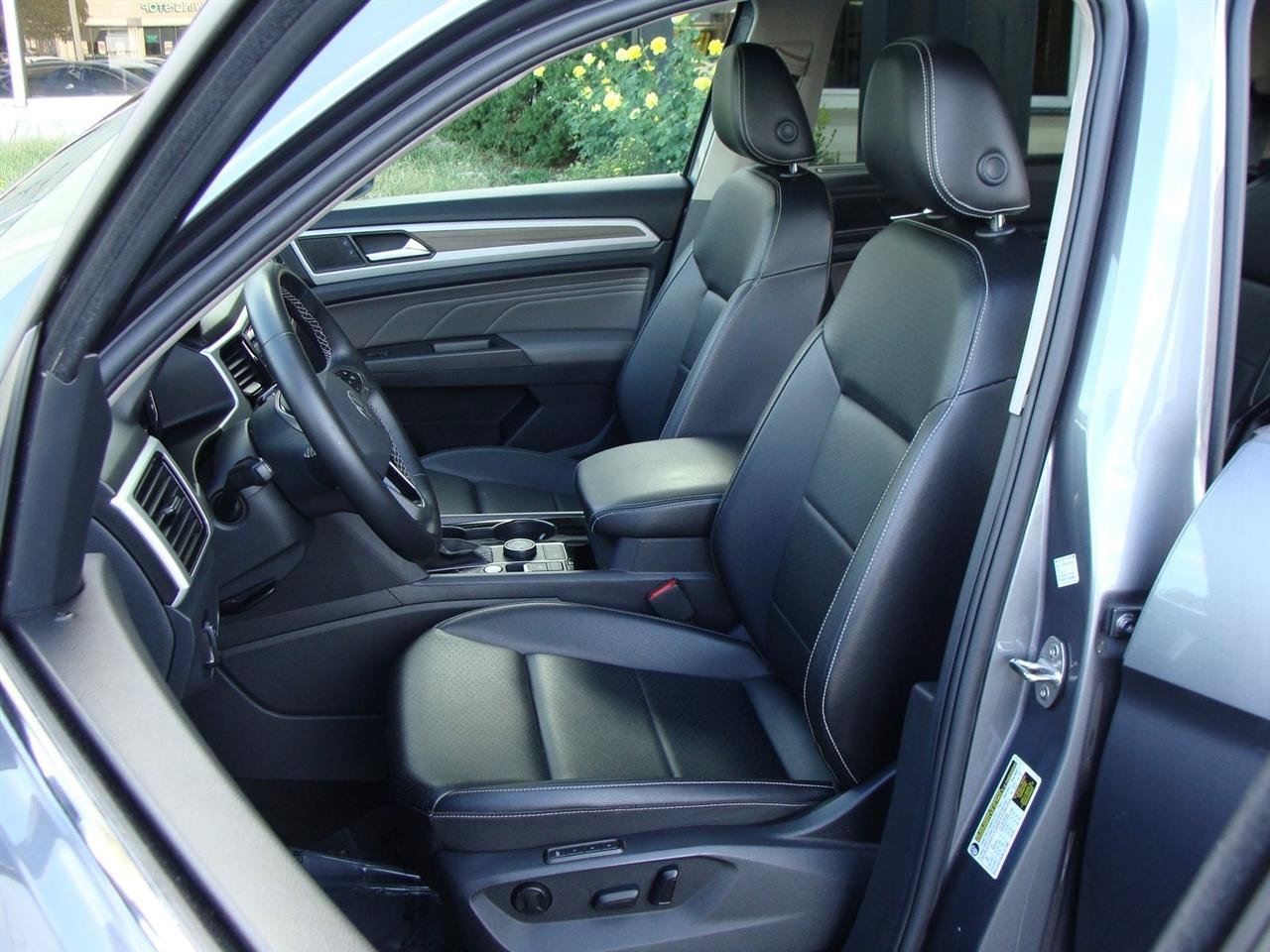 Used 2022 Volkswagen Atlas SEL AWD/4WD image 7