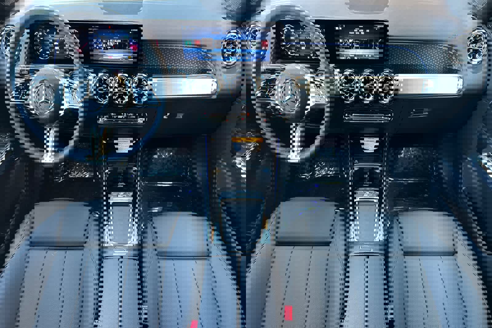 New 2025 Mercedes-Benz GLB 250 image 12