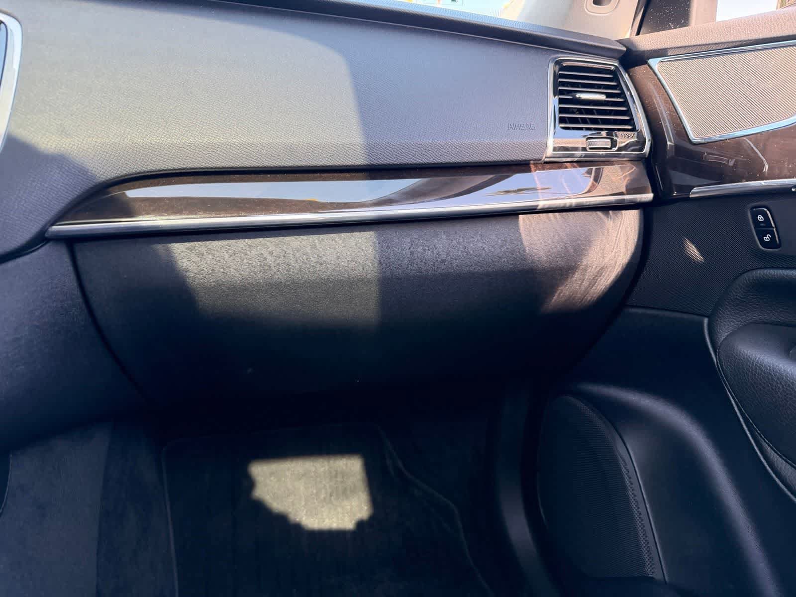 Used 2018 Volvo XC90 T6 Momentum w/ Convenience Package AWD/4WD image 17