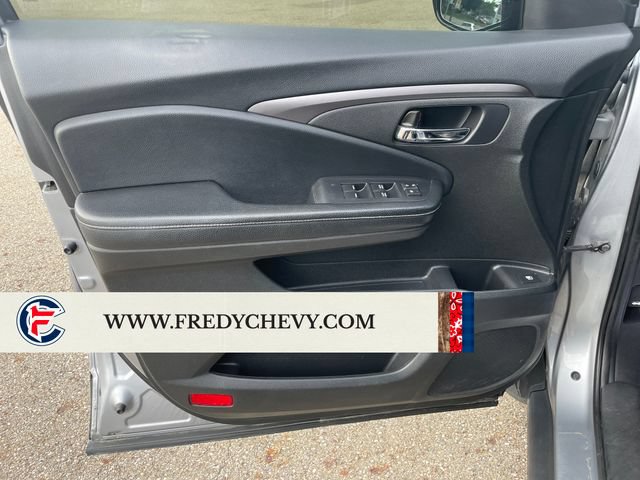 Used 2019 Honda Ridgeline Sport image 10