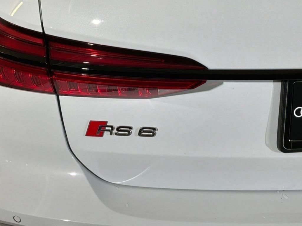 Used 2025 Audi RS 6 performance AWD/4WD image 23