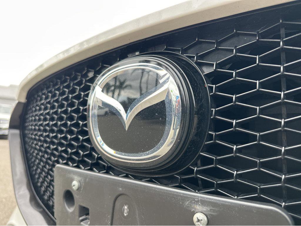 Used 2019 MAZDA MAZDA3 Hatchback w/ Premium Package image 42