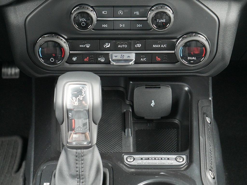New 2026 Ford Bronco Outer Banks AWD/4WD image 22