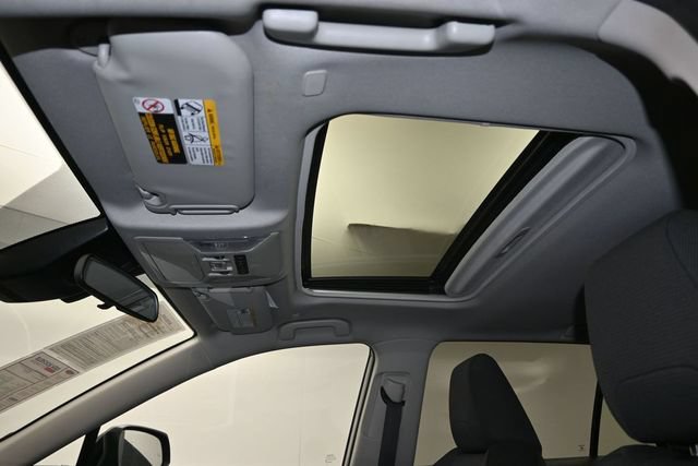 Used 2025 Toyota RAV4 XLE w/ Convenience Package AWD/4WD image 29