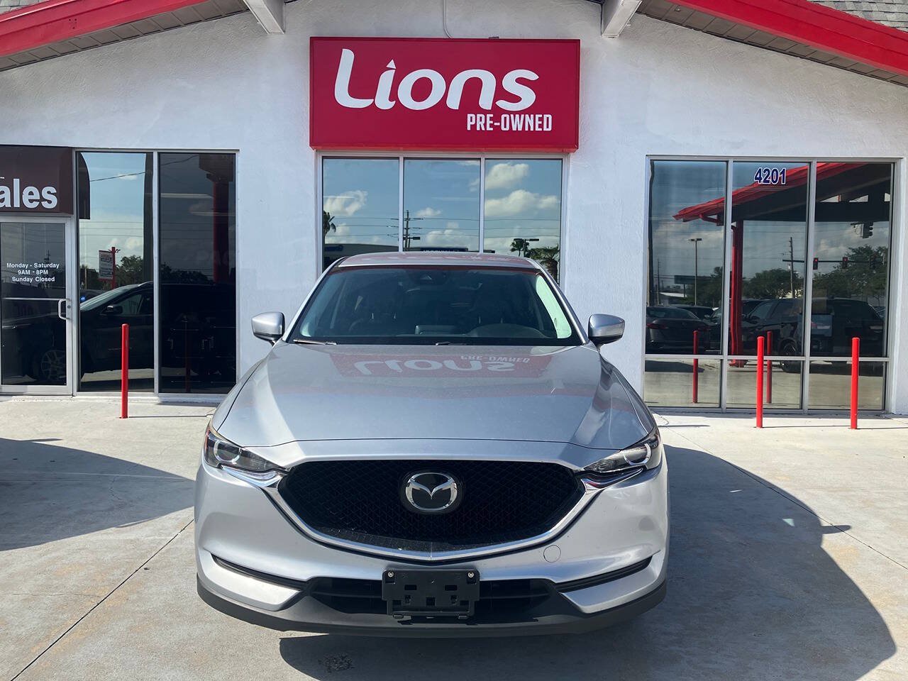 Used 2020 MAZDA CX-5 Touring FWD image 1