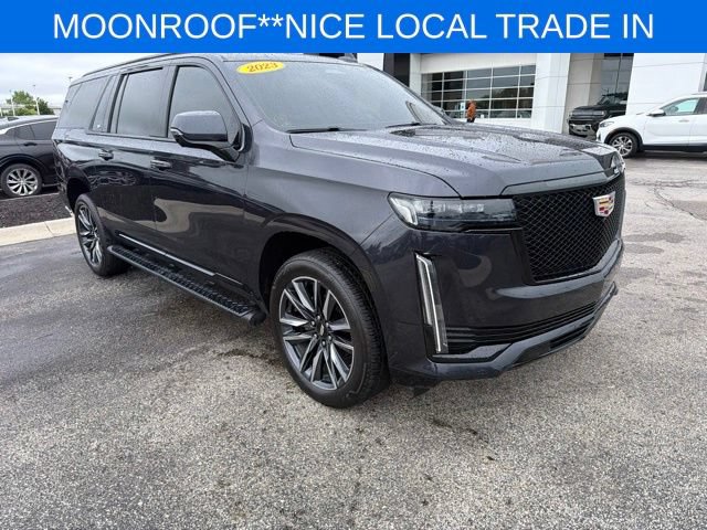 Used 2023 Cadillac Escalade ESV Sport AWD/4WD image 3
