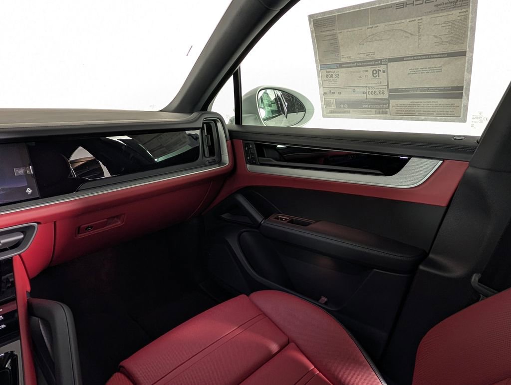 New 2026 Porsche Cayenne Coupe image 23