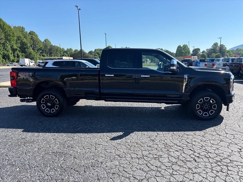 Used 2024 Ford F250 Platinum AWD/4WD image 9