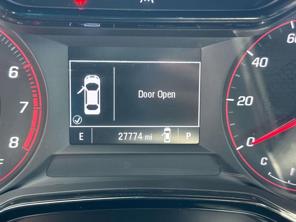 Certified 2024 Chevrolet Trax RS image 3