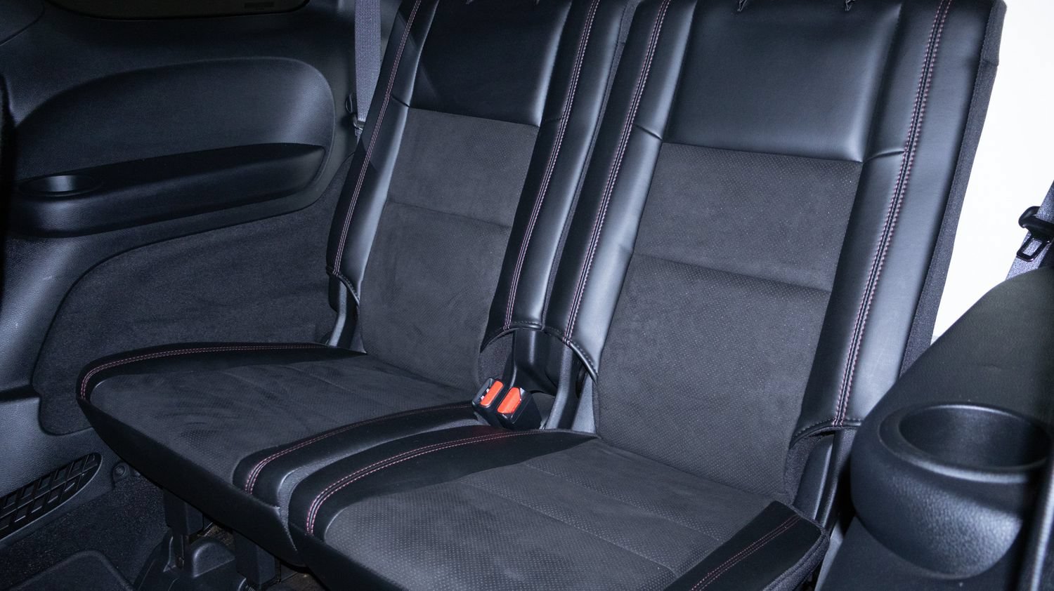 Used 2021 Dodge Durango R/T w/ Blacktop Package AWD/4WD image 28