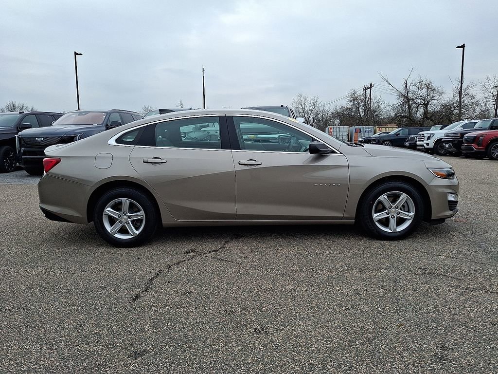Used 2022 Chevrolet Malibu LS image 11