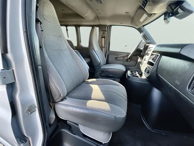 Used 2020 Chevrolet Express 3500 LT w/ LT Preferred Equipment Group image 26