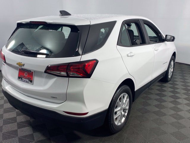 Used 2024 Chevrolet Equinox LS w/ Driver Confidence II Package AWD/4WD image 7