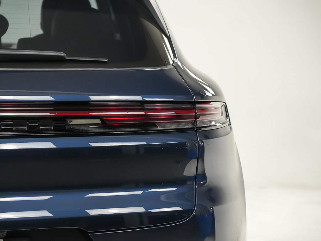 New 2026 Porsche Cayenne S w/ Premium Package Plus AWD/4WD image 12