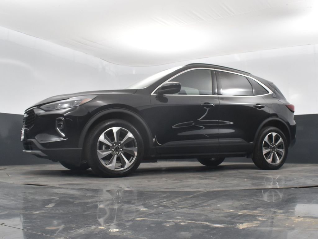 Used 2023 Ford Escape Platinum image 51