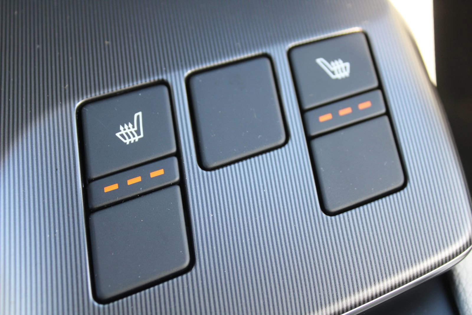 New 2026 Kia Sportage EX w/ EX Panorama Roof Package image 37