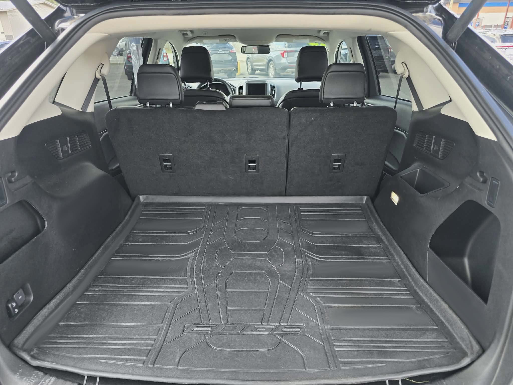 Certified 2023 Ford Edge SEL w/ Convenience Package image 5