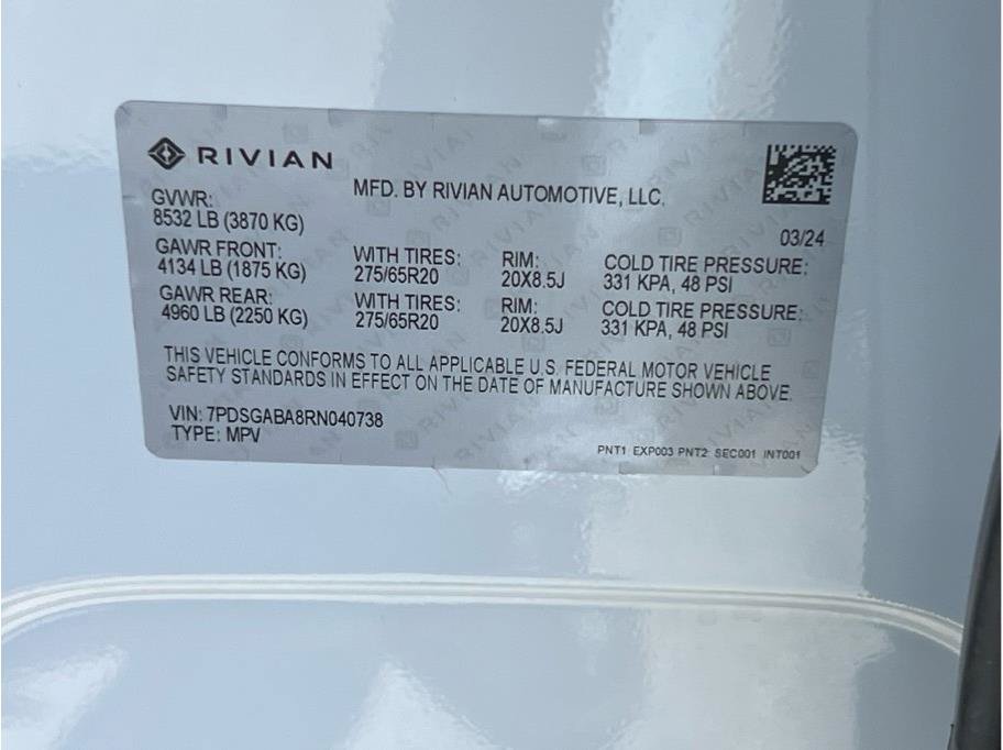 Used 2024 Rivian R1S Adventure AWD/4WD image 19