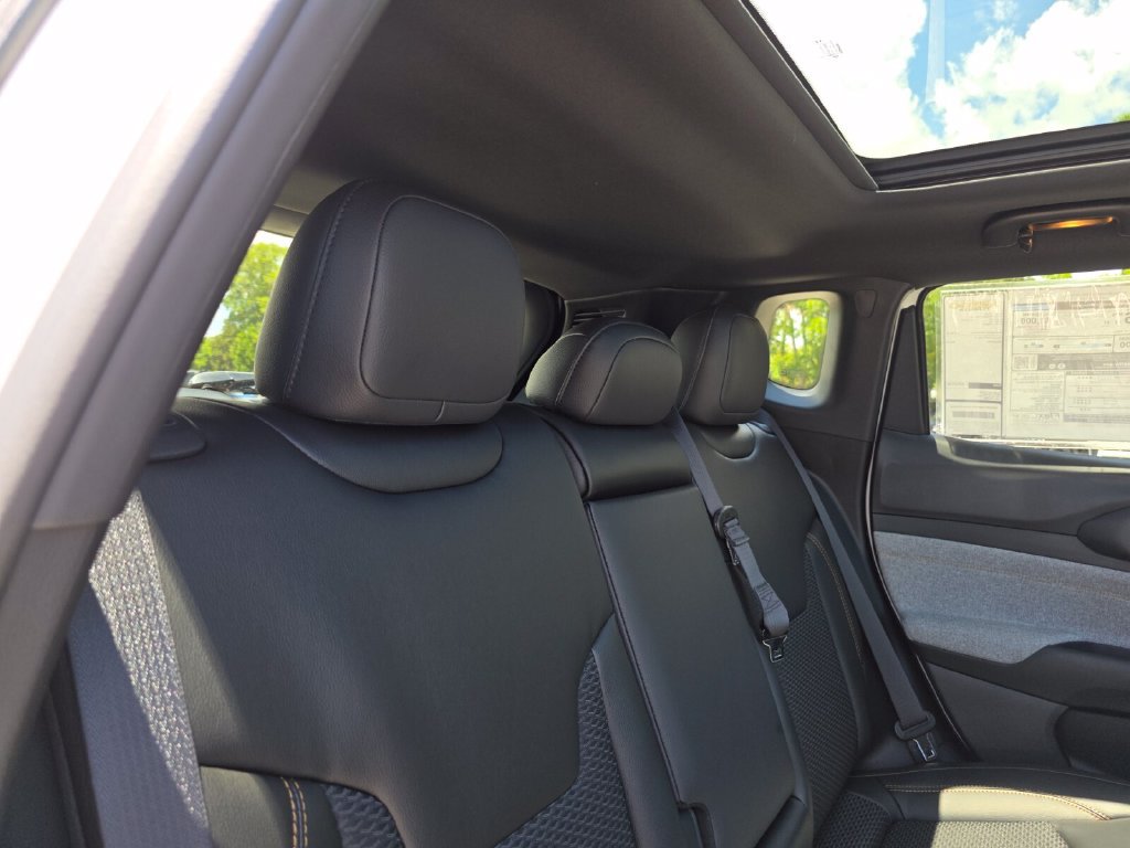 New 2026 Jeep Compass Latitude AWD/4WD image 19