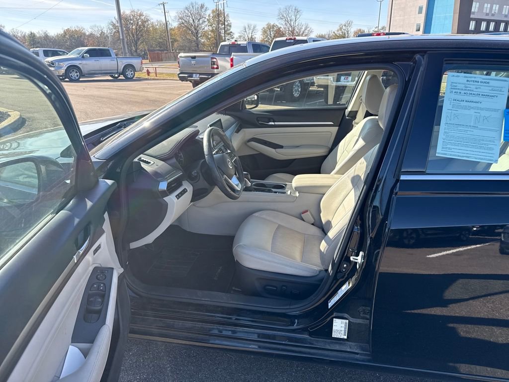 Used 2019 Nissan Altima 2.5 Platinum image 16